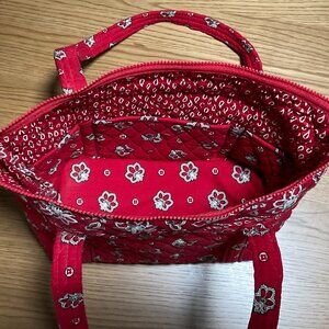 Vera Bradley Tote Bag – Red Floral Quilted Cotton